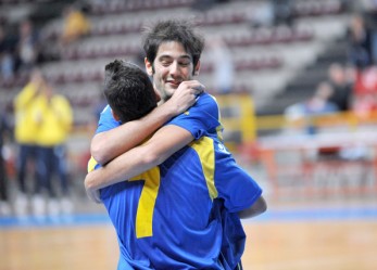 CALCIO A 5/ Verona rullo compressore. Vince anche a Pesaro