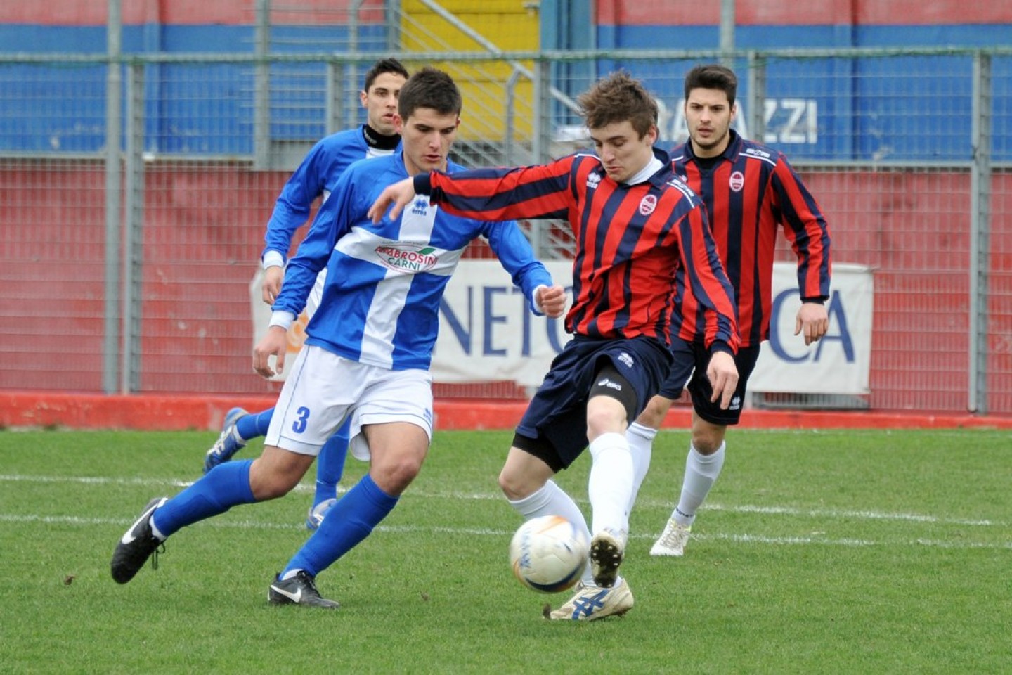 La Virtus mata il San Martino e può ancora sognare. Capitan Veronesi ci crede: “E’ un grande momento. Vesentini? D’altra categoria. Ogni palla che tocca è goal”