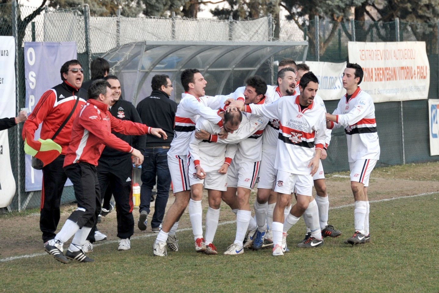 “Col pallone ai piedi, anche i salici sorridono”. La poesia del calcio dilettantistico